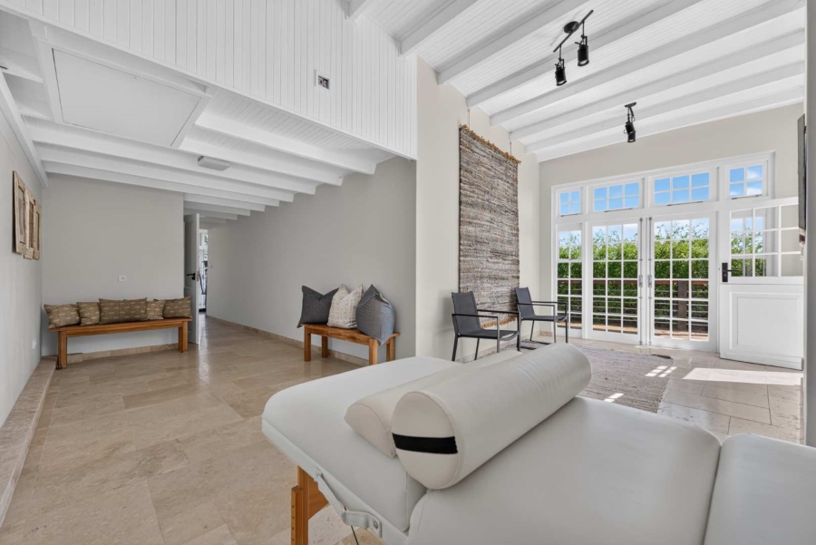 6 Bedroom Property for Sale in Camps Bay Western Cape